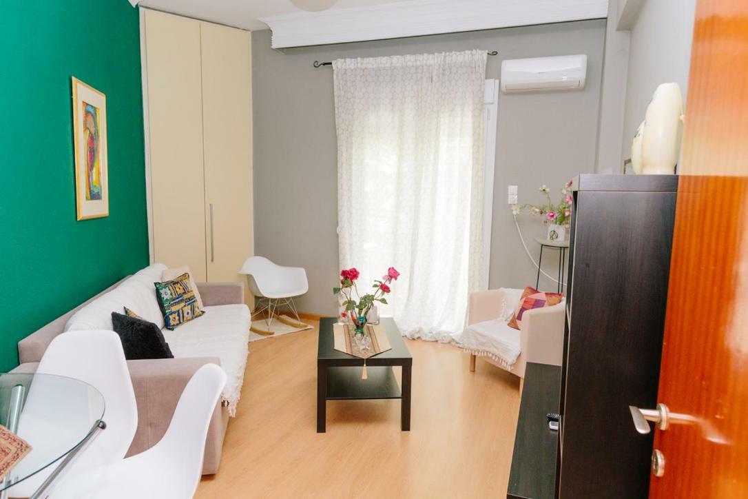 Cosy Apartment In The Centre Of โคโมทินี ภายนอก รูปภาพ